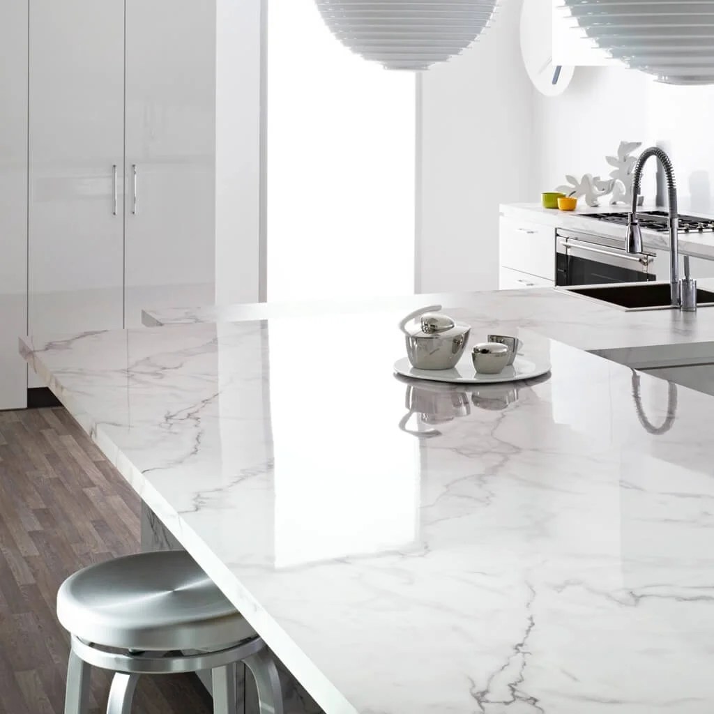 Polimento em Piso de Mármore: O Guia Definitivo para Restaurar o Brilho&nbsp;Espelhado